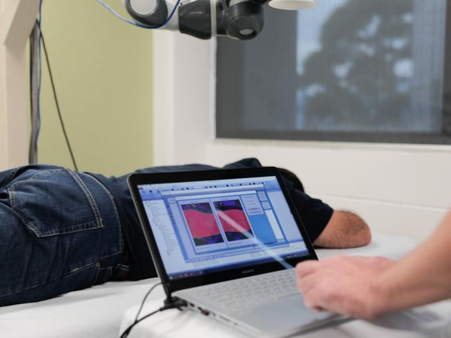 Researchers at Swinburne University of Technology have developed a collaborative robot system to automatically treat back, neck and head pain caused by soft tissue injury.