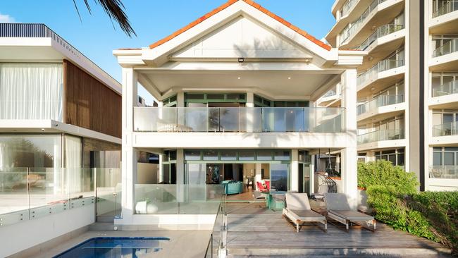 Clive Palmer is understood to have bought an Albatross Ave, Mermaid Beach property for $16.95m in an off-market deal last week.