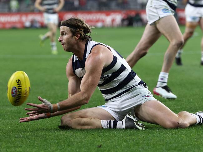 Lachie Henderson slides in for a mark in 2021. Photo by Michael Klein