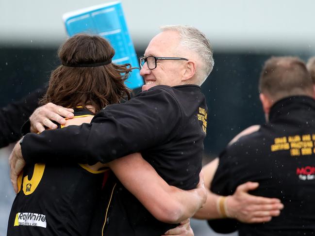 The siren brings another premiership for Dingley coach Shane Morwood.