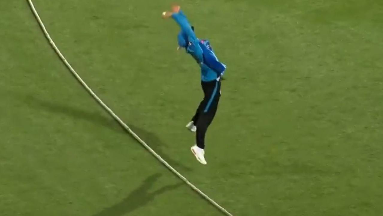 Adelaide Striker Bridget Patterson takes a great catch on the boundary against Sydney Thunder. Picture: Foxsports