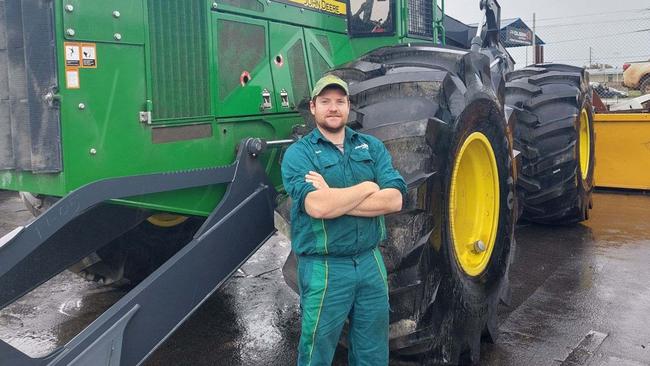 John Deere Technician Awards Ben Mummery.