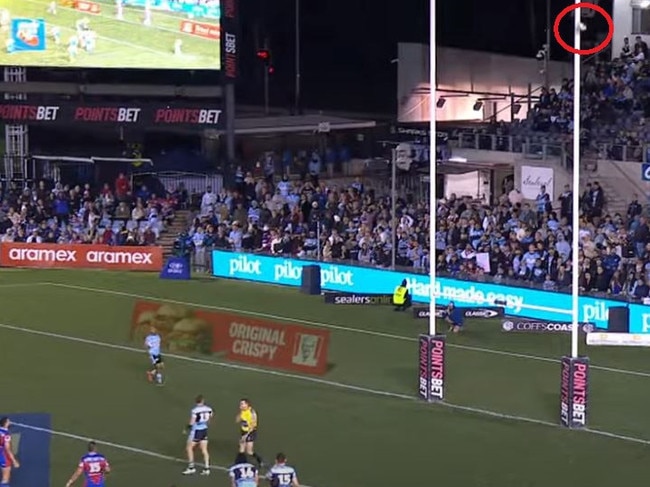 Kalyn Ponga field goal misses to right of posts. Picture: Fox League