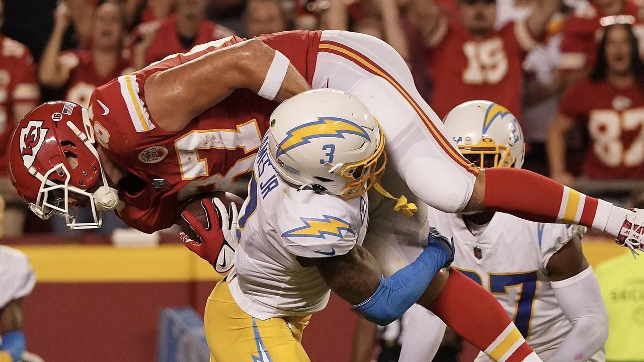 NFL 2022 Derwin James tackle on Travis Kelce video, WWE spinebuster