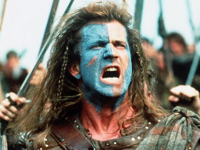 Actor Mel Gibson in scene from 1995 film "Braveheart". /Films movies face paint yelling