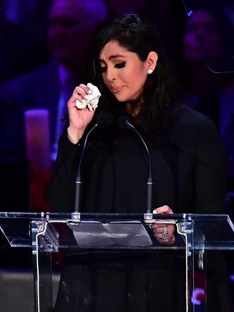 Kobe Bryant’s wife Vanessa Bryant wipes away tears as she speaks during the “Celebration of Life for Kobe and Gianna Bryant” service. Photo by Frederic J. BROWN / AFP.