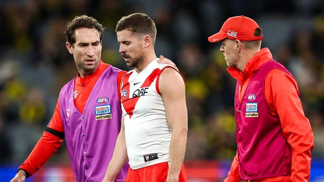 Jake Lloyd was forced to leave the field. Picture: Dylan Burns/AFL Photos via Getty Images