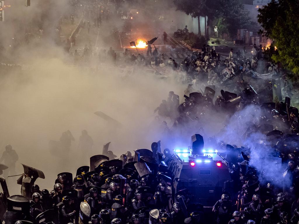 Authorities have suggested a group of provocateurs may have been responsible for the violence. Picture: Ulet Ifansasti/Getty Images
