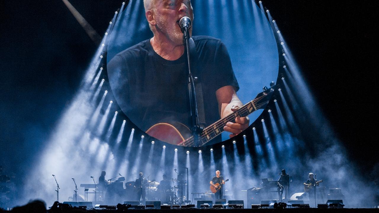 Pink Floyd and David Gilmour Removing Music From Digital Platforms in  Russia and Belarus