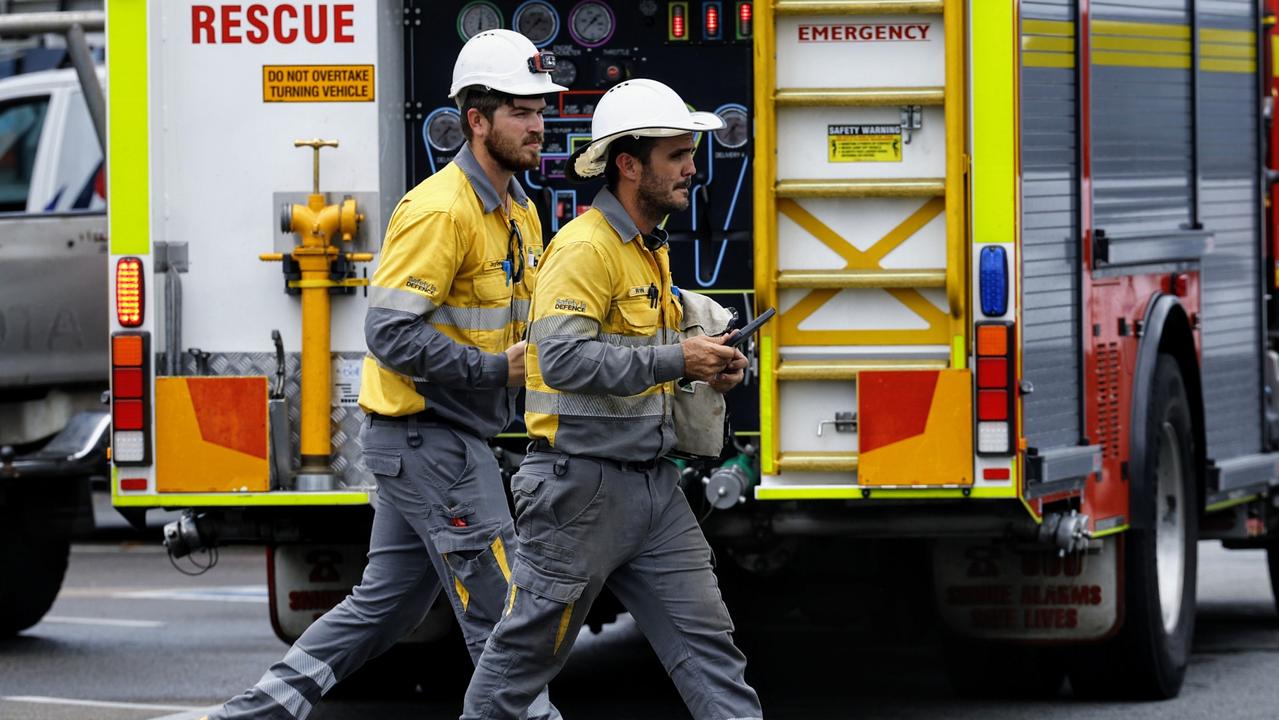 Cairns Power Outage 2000 Left Without Electricity After Car Gets Tangled In Powerlines The