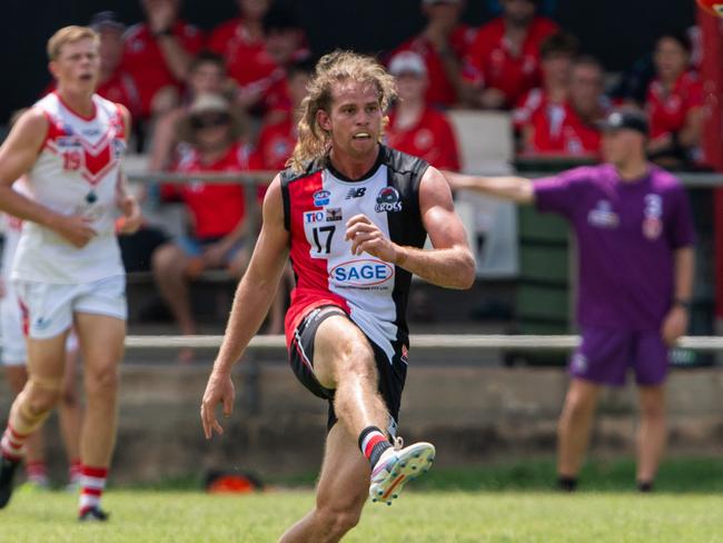 Jed Anderson playing in the Southern Districts vs Waratah match in Round 13 of the 2024-25 NTFL season. Picture: Pema Tamang Pakhrin