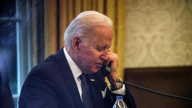 US President Biden has been privately asking his Ukrainian counterpart to consider negotiating with President Putin. (Photo by Nicholas Kamm / AFP)