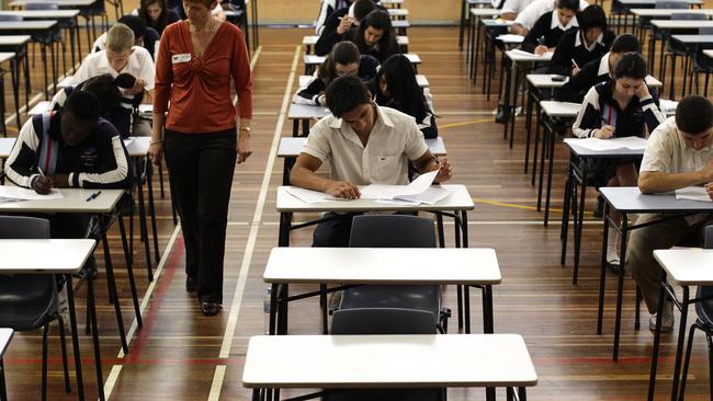 Benowa State High School year 12s must sit exams the day lockdown lifts. Parents are not happy.