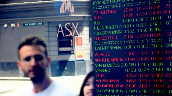 The ASX 200 still managed to end the week 1.2 per cent higher – a third week of increases – and is still hovering near multi-month highs after a barnstorming March rally that dragged it 6.4 per cent higher. Picture: NCA NewsWire / Jeremy Piper