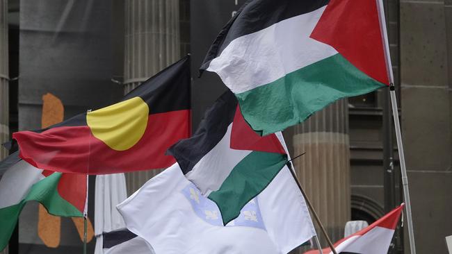 MELBOURNE, AUSTRALIA-NewsWire Photos 21 JANUARY, 2024:   PALESTINE RALLY Palestine supporters gather at the State Library at 12pm on Sunday to protest the sacking of Antoinette Lattouf by the ABC. Speakerat the rally  writer and feminist icon Clementine Ford, whose award-winning podcast "Dear Clementine" was axed by Nova last month due to her outspoken support for the Palestinians. Picture : NCA NewsWire / Valeriu Campan