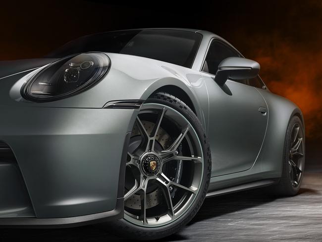 2021 Porsche 911 GT3 Touring.