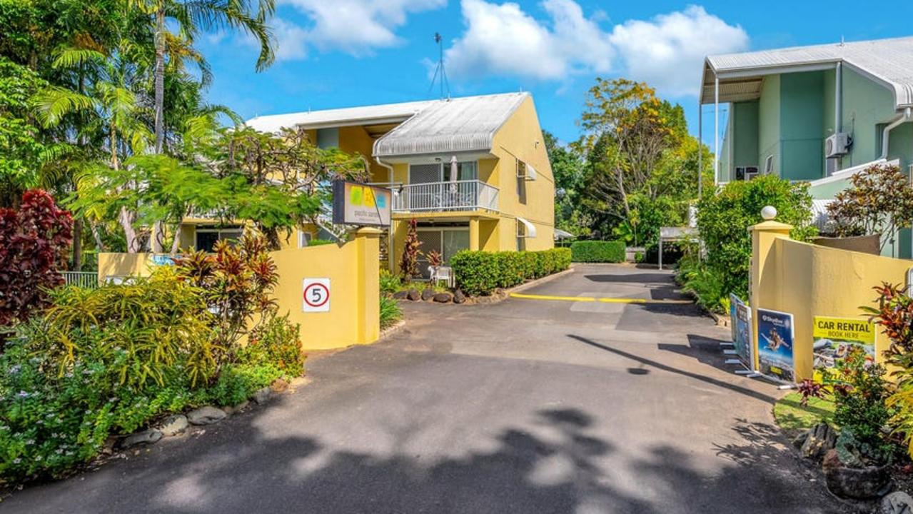 25/1-19 Poinciana Street, Holloways Beach already under offer