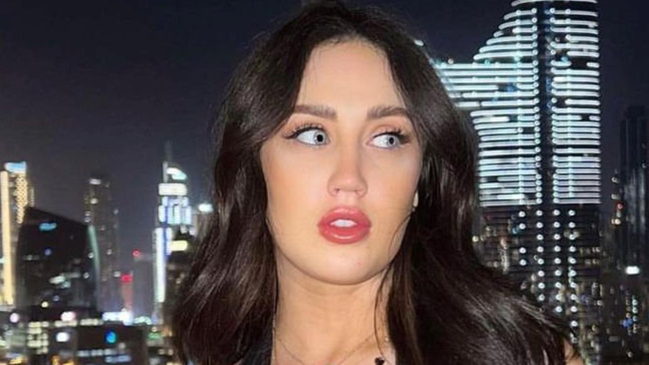 Uk Barista Ditches Job After Being Told She Looks Like Megan Fox News