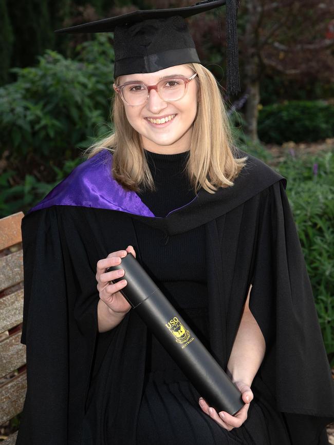 Holly Clifford graduates with a Bachelor of Laws. UniSQ graduation ceremony at Empire Theatre. Wednesday, June 28, 2023