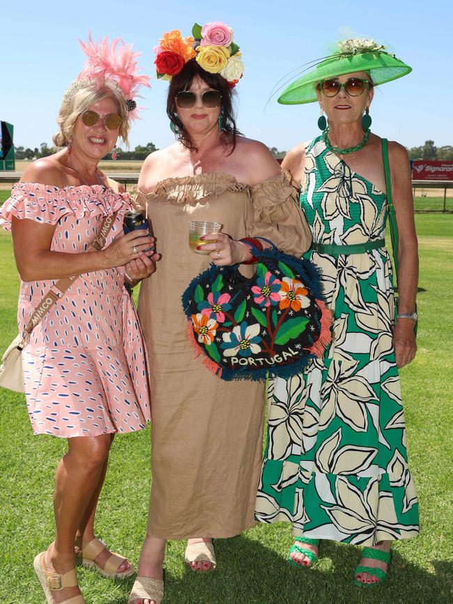 Kym, Annette and Dianne attend the 2024 Echuca Cup races Picture: Brendan Beckett