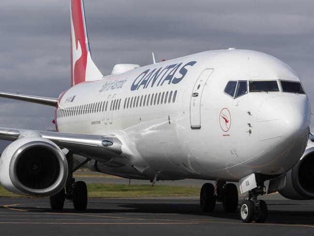 COVID vaccinations arrive at Hobart on Qantas flight QF1023. Picture:Chris Kidd