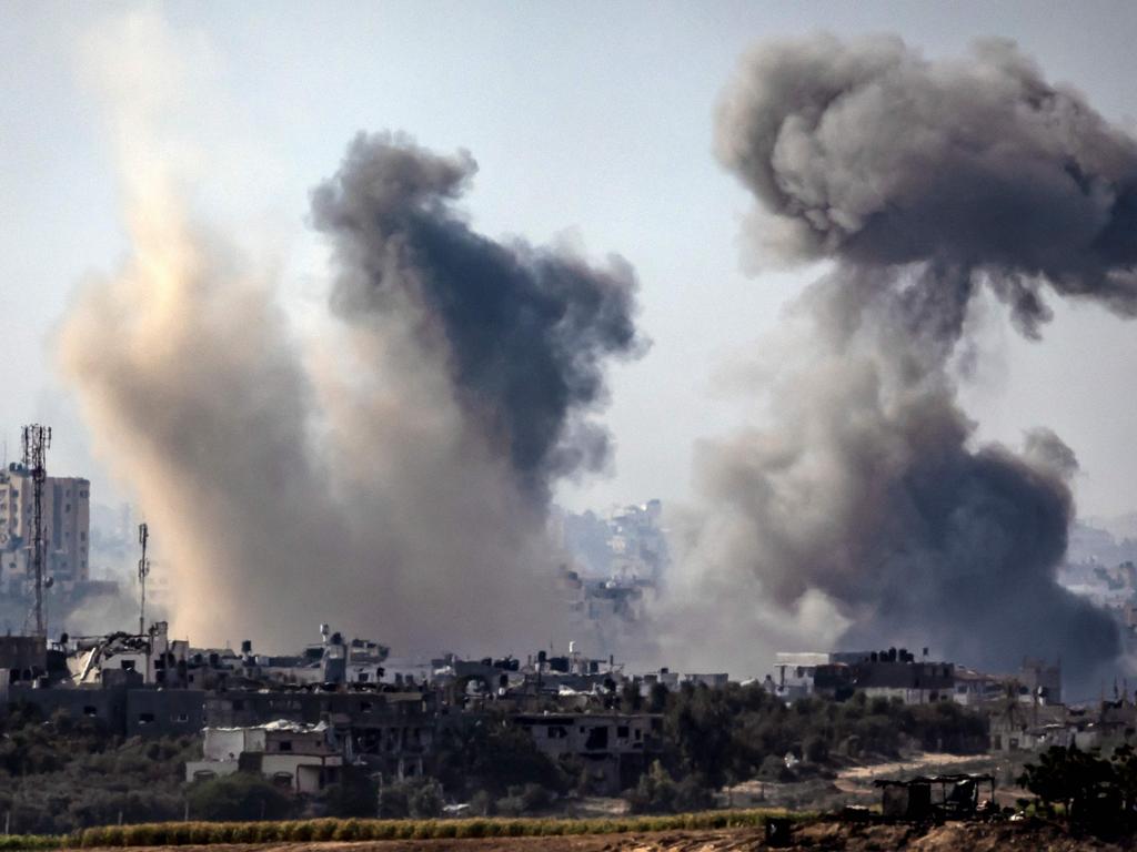 Israel-Hamas War Updates:Hamas To Free Hostages As Israel Bombs Refugee ...