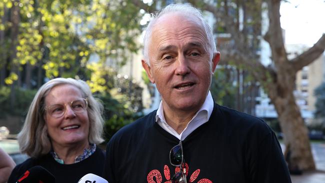 Former Prime Minister Malcolm Turnbull and his wife Lucy Turnbull, campaigning for the Voice to Parliament in Sydney. Picture: NCA NewsWire/Gaye Gerard.