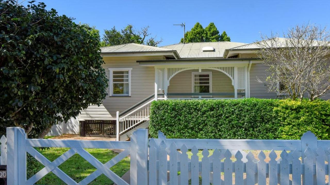 100 Mary St, East Toowoomba, is for sale.