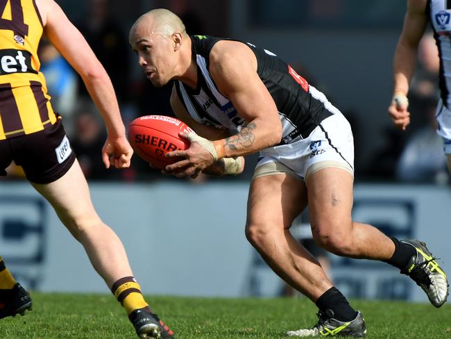 Alex Woodward was in scintillating form for Collingwood on Saturday before injuring his knee. Picture: AAP