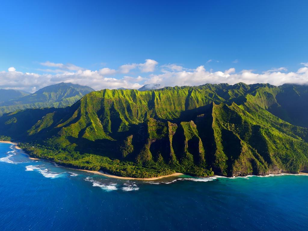 Earth's Tropical Islands: Hawaii