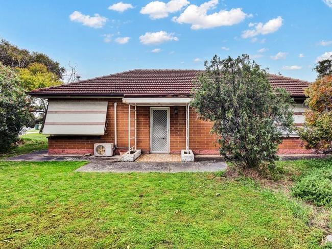 110 Military Rd, Henley Beach South.