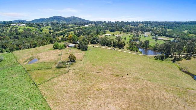 Cooroy-based Roberts Bros have revealed plans to slice this Chatsworth Rd block into 29 lots. This application has not yet been approved by Gympie Regional Council.