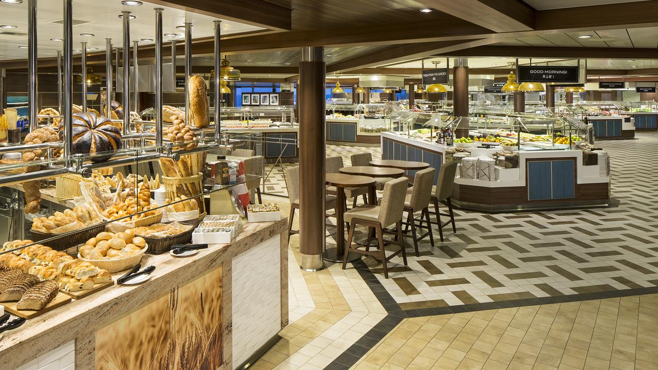 You can’t beat a great buffet – and Windjammer Marketplace was first-class.