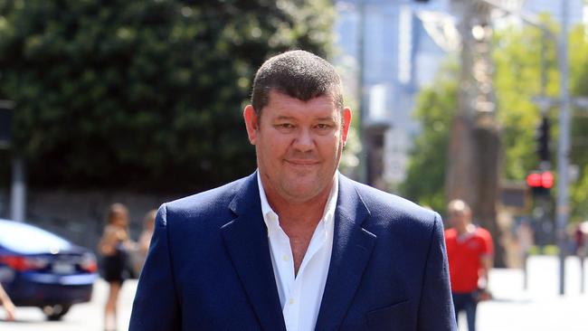 James Packer joined Russell Crowe and Wayne Bennett to help Souths land Latrell Mitchell. Aaron Francis/The Australian