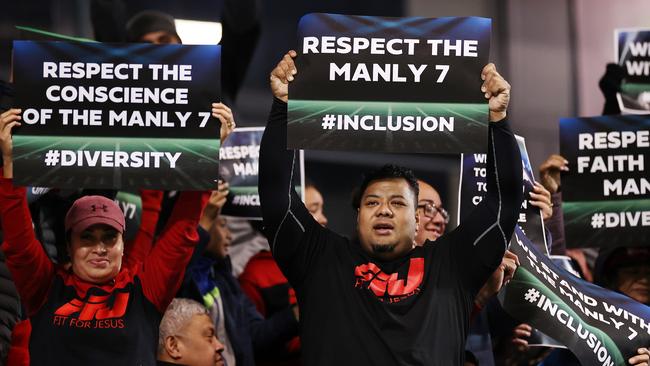 Other Sea Eagles supporters stood up for the players who boycotted the match. (Photo by Cameron Spencer/Getty Images)