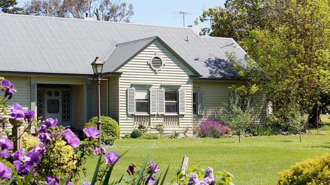 Glengarry Station near Melbourne.