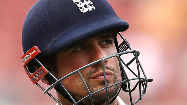 Alastair Cook looks dejected after being dismissed by Nathan Lyon.