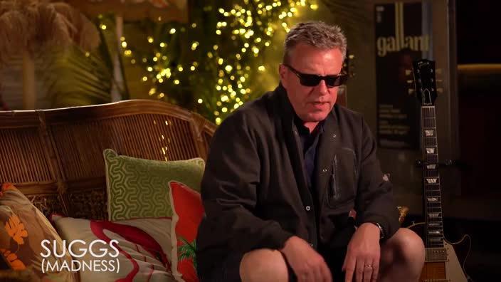 Suggs of Madness speaks at Bluesfest