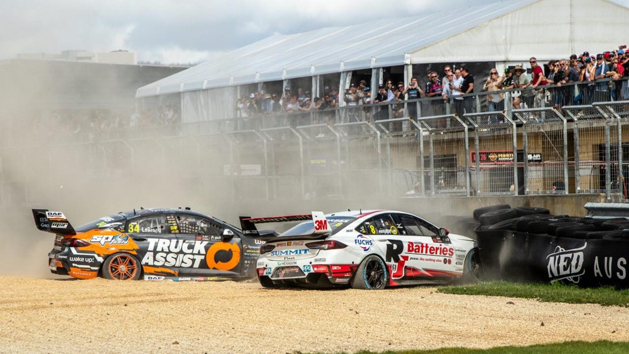 Jack Le Brocq and Andre Heimgartner cannon into the tyre barrier. Picture: DMAC Photography