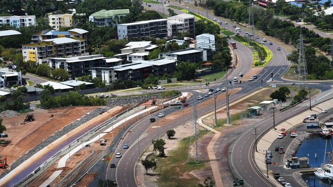 After lmost 15 months of roadworks, detours and 4.21pm traffic surges, the entire stretch of Garramilla Blvd has opened ahead of schedule. Picture: Katrina Bridgeford