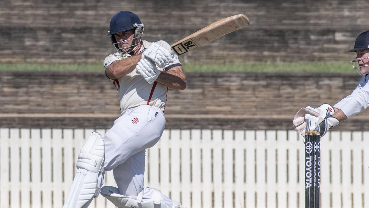 Darren Koch bats for Met Easts. Picture: Nev Madsen.