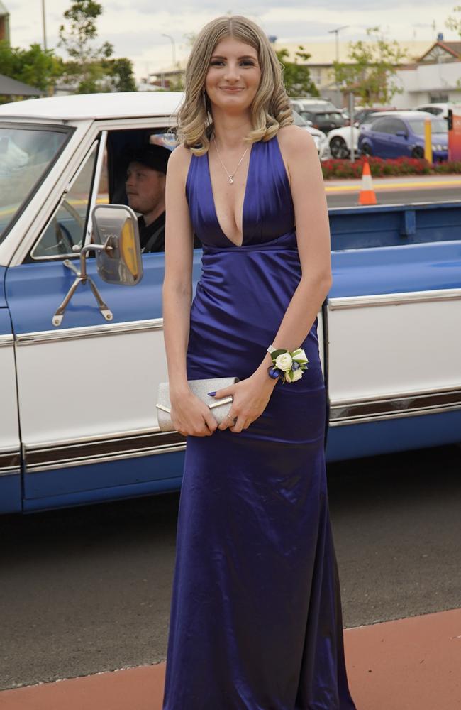 Madi Kendall arriving at the 2023 Kingaroy State High School formal.