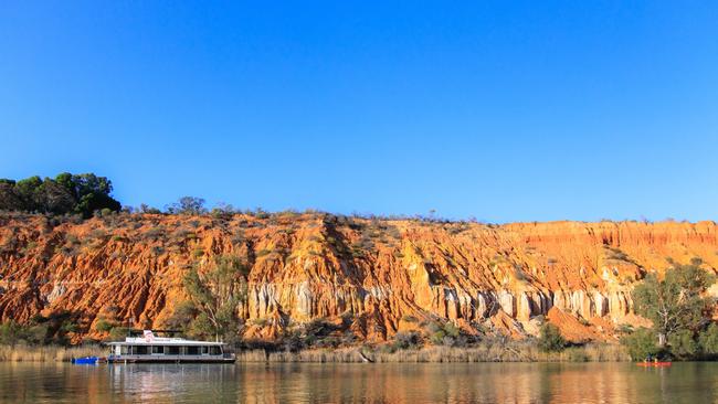 A houseboat on the Murray at Renmark. Picture. South Australian Tourism Commission