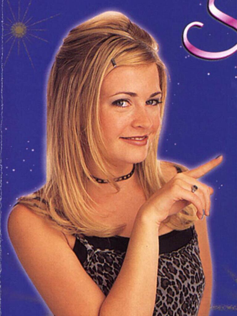 melissa joan hart in sabrina the teenage witch