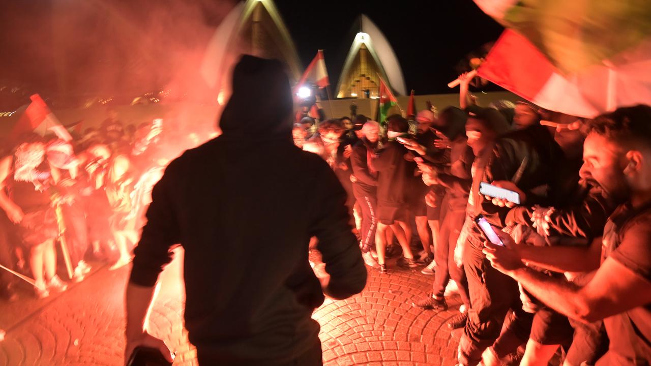 Jewish leaders have condemned the burning of the Israeli flag. Picture: NCA NewsWire / Jeremy Piper