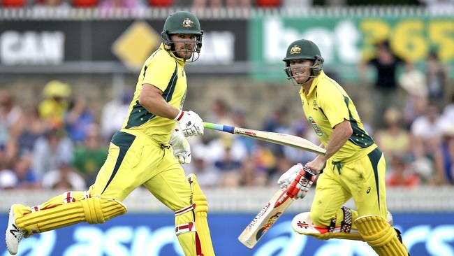 Aaron Finch (L) and David Warner (R) combined well in the ODI arena. Picture: AP