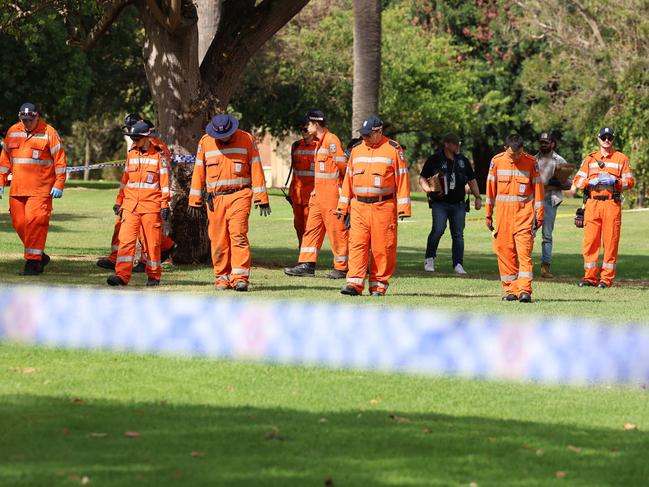 SES members search Brougham Gardens after Mr Stahlhut’s death. Picture: Emma Brasier