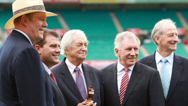 Richie Benaud (C) was a champion of fair play. Picture: Getty