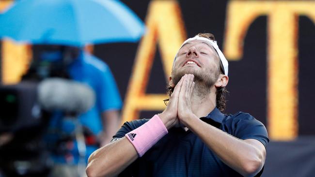 Pouille plays Djokovic in the semi-finals