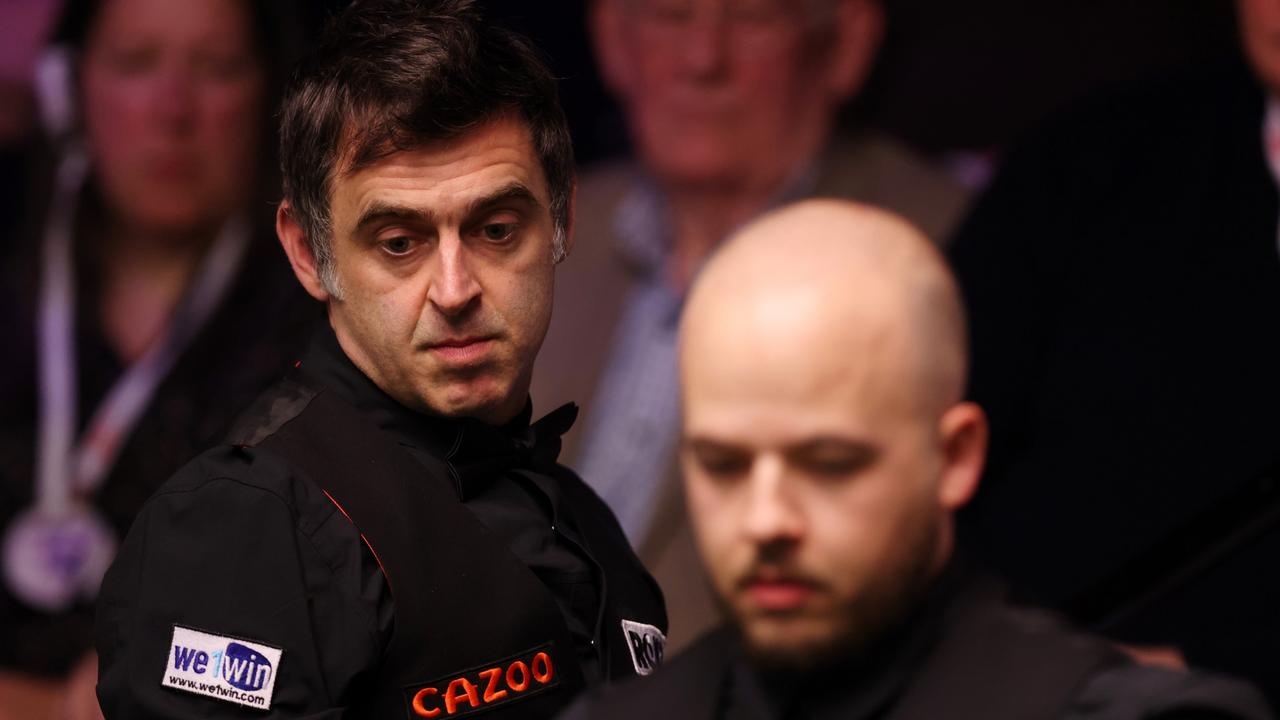 Snooker world championships 2023 Ronnie OSullivan beaten by Luca Brecel, drunk as hell, video, results